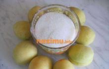 Főzés recept a kandírozott gyümölcsök sárgabarackból való elkészítéséhez az otthoni fejben